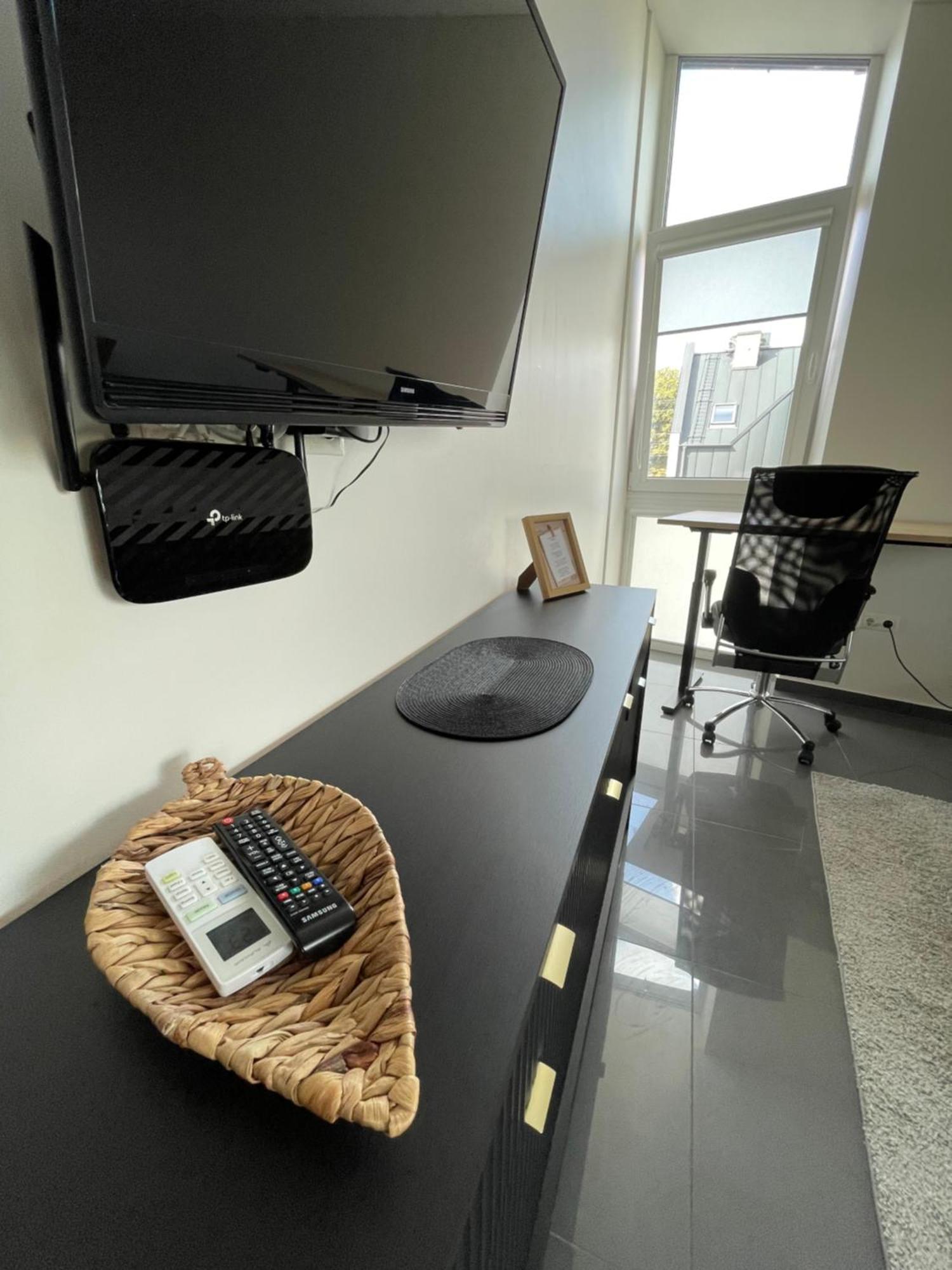 Apartment Krantine - Self Check In كاوناس المظهر الخارجي الصورة